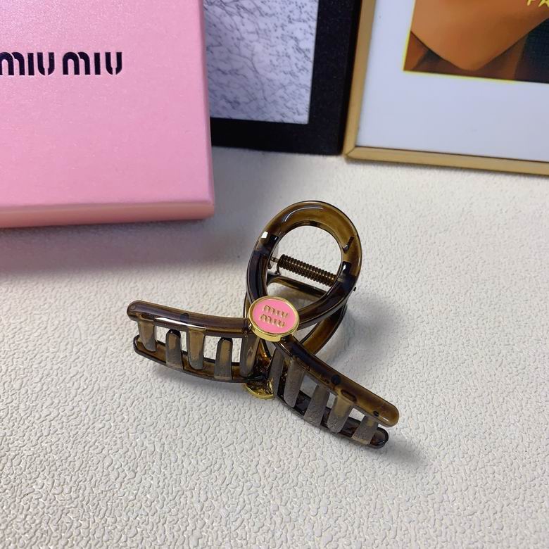 MiuMiu Hair Grab Clip  (8)